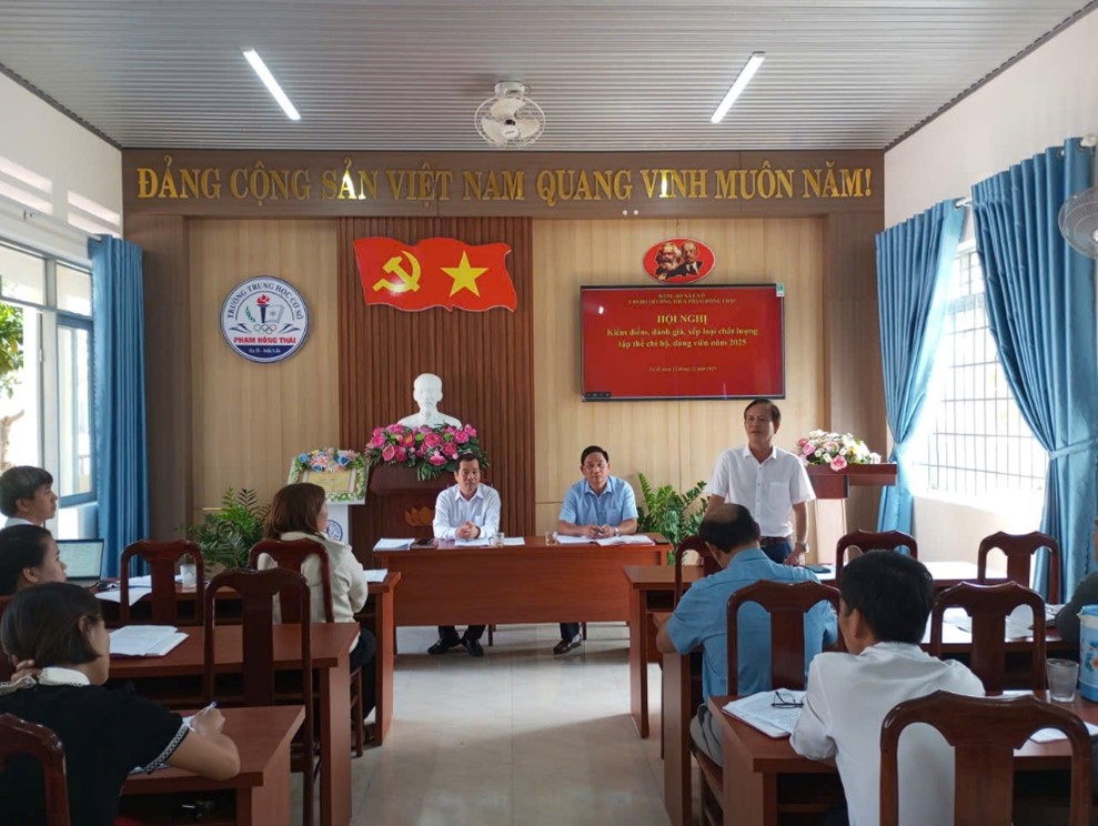 HỘI NGHỊ KIỂM ĐIỂM, ĐÁNH GIÁ VÀ XẾP LOẠI CHẤT LƯỢNG CHI BỘ VÀ ĐẢNG VIÊN NĂM 2025